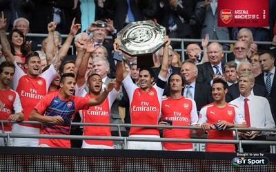 诺亚体育动态-什琴斯尼扑出诡异弧线球